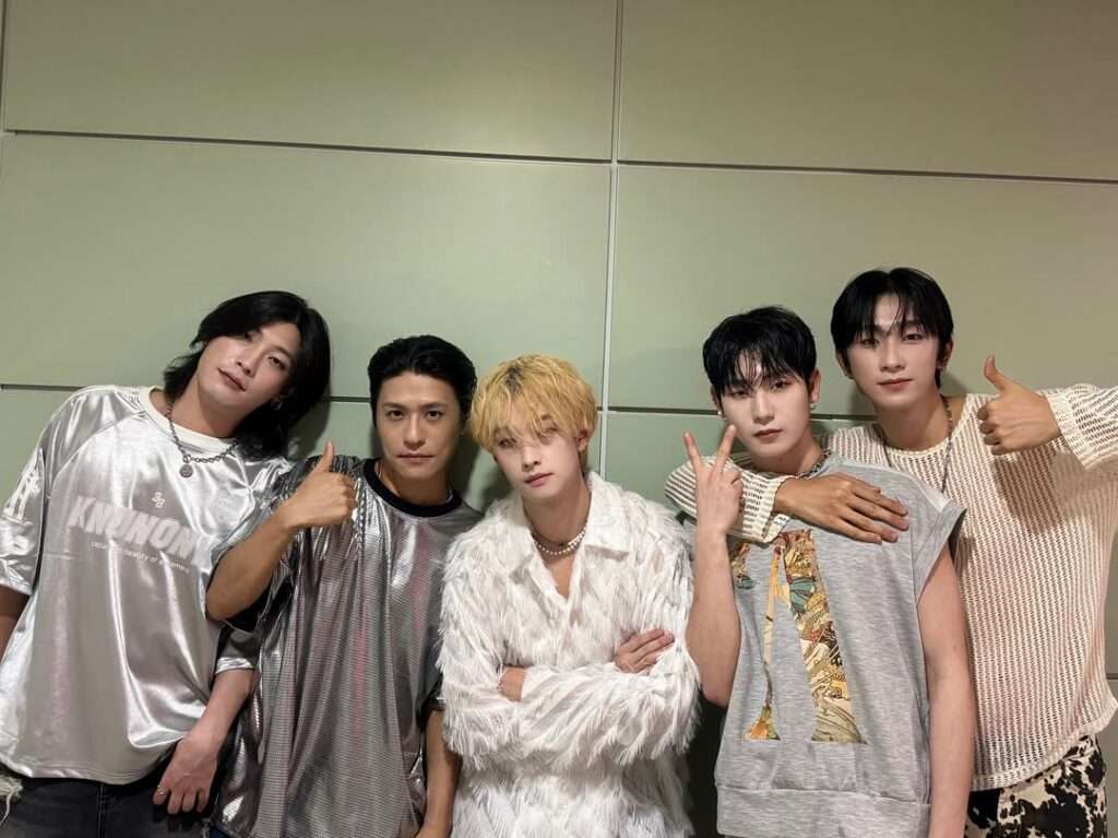 2Z 2Z plomo Special EP highness Borderline‘250917 쇼 챔피언 다시보기는 네이버 TV와 유튜브에서 시청하실 수 1 1